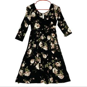 Coco Women’s 3/4 Sleeve Black Floral Midi Dress Size L.